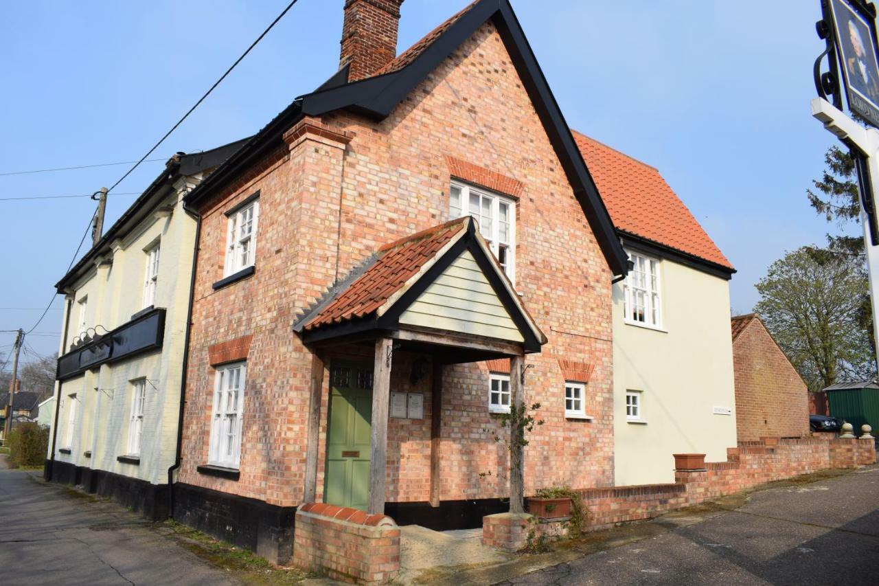 Bed and Breakfast The Lord Nelson Лоустофт Экстерьер фото